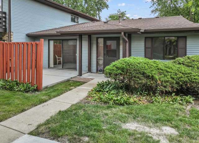Property at 1575 Avati Ln Unit C, Aurora, IL 60505, 2 beds, 1 bath