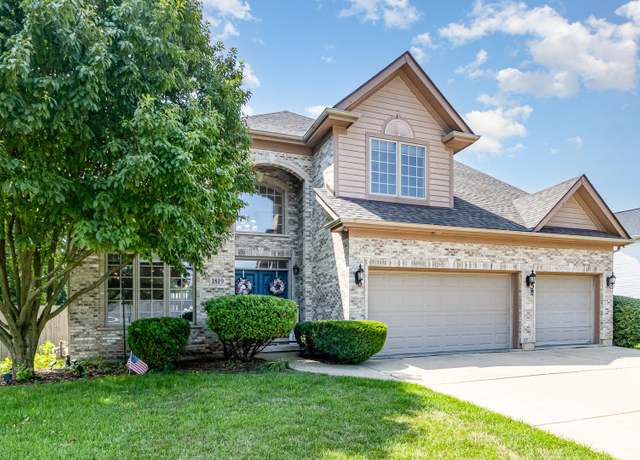 Property at 1819 Country Hills Dr, Yorkville, IL 60560, 4 beds, 3.5 baths