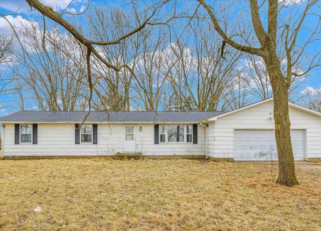 Property at 2296 County Road 1900 E, Urbana, IL 61802, 3 beds, 1.5 baths