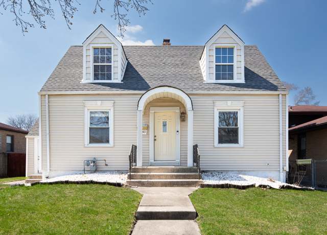 Property at 1742 N 18th Ave, Melrose Park, IL 60160, 3 beds, 2 baths