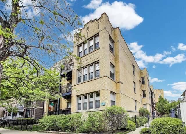 Property at 2140 W Addison St Unit 1C, Chicago, IL 60618, 2 beds, 2 baths