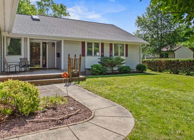 Property at 2308 S Vine St, Urbana, IL 61801, 4 beds, 2 baths