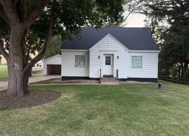 Property at 10N850 Rippburger Rd, Elgin, IL 60124, 3 beds, 1.5 baths