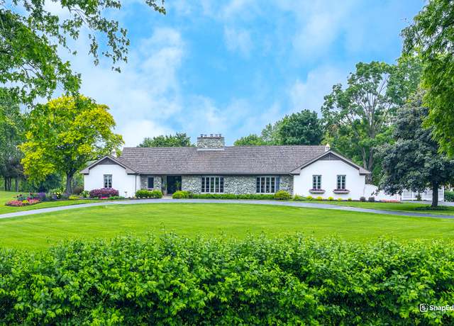 Property at 404 Caesar Dr, Barrington Hills, IL 60010, 6 beds, 3.5 baths
