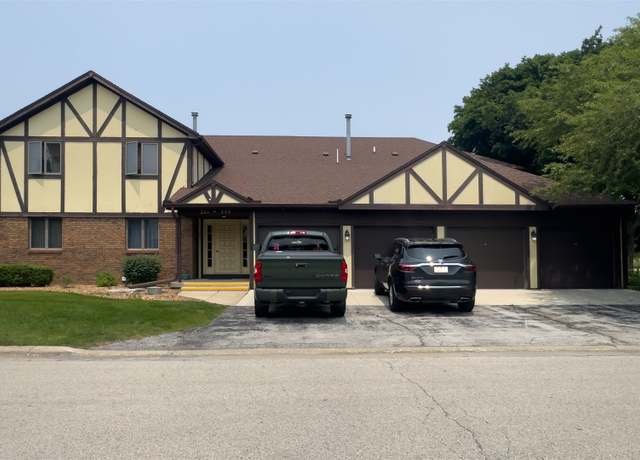 Property at 201 Carol Ct Unit D1, Pontiac, IL 61764, 2 beds, 2 baths