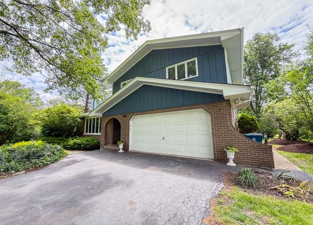 Property at 12533 S Iroquois Rd, Palos Park, IL 60464, 3 beds, 3 baths