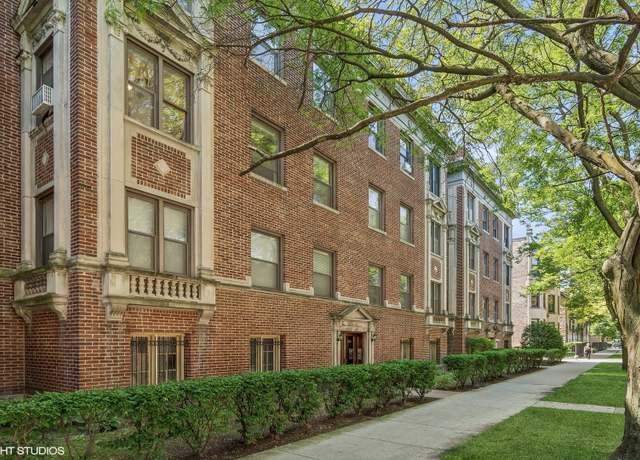 Property at 1151 E Hyde Park Blvd Unit 2D, Chicago, IL 60615, 3 beds, 2 baths