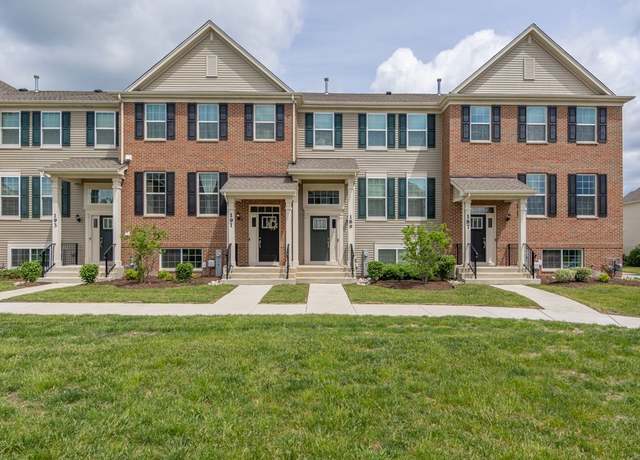 Property at 189 Lakeshore Dr, Oswego, IL 60543, 3 beds, 2.5 baths