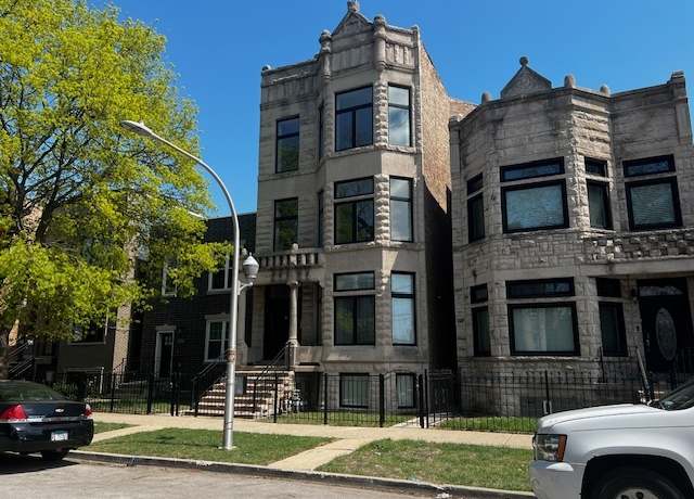 Property at 4633 S Evans Ave #3, Chicago, IL 60653, 2 beds, 2 baths