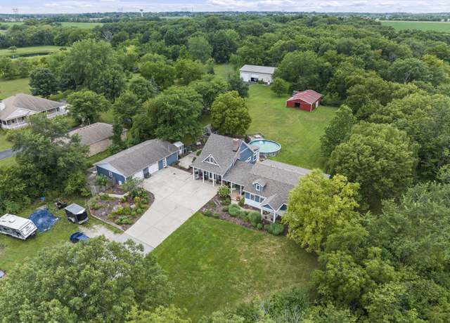 Property at 25726 S Blackberry Ln, Channahon, IL 60410, 5 beds, 5 baths