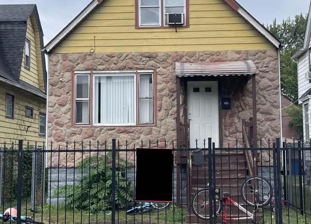 Property at 624 N Leclaire Ave, Chicago, IL 60644, 4 beds, 1.5 baths