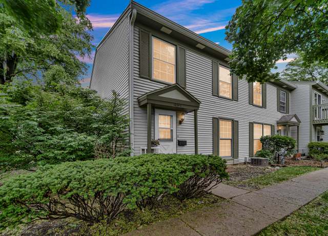 Property at 1694 Farragut Ct Unit C, Wheaton, IL 60189, 2 beds, 1 bath