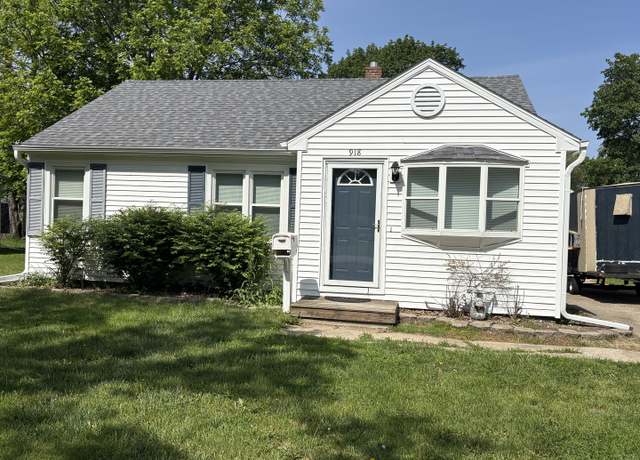 Property at 918 N 11th St, Rochelle, IL 61068, 3 beds, 1.5 baths