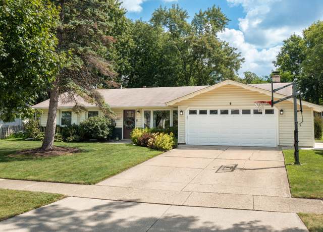 Property at 1011 Mercury Dr, Schaumburg, IL 60193, 3 beds, 1.5 baths