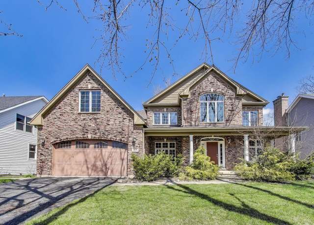 Property at 1056 W Willow St, Palatine, IL 60067, 5 beds, 3.5 baths