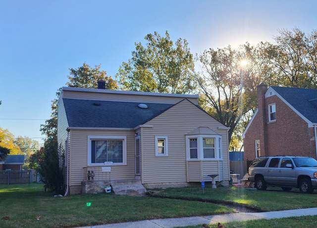 Property at 1351 Highridge Pkwy, Westchester, IL 60154, 4 beds, 2.5 baths