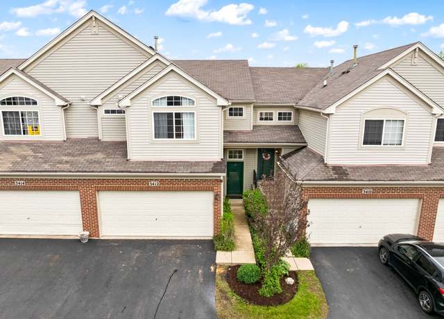 Property at 3412 Blue Ridge Dr, Carpentersville, IL 60110, 3 beds, 2.5 baths