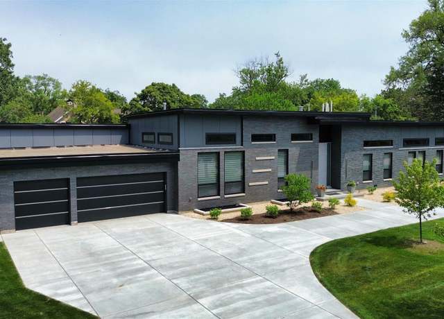 Property at 2021 Old Briar Rd, Highland Park, IL 60035, 5 beds, 4.5 baths