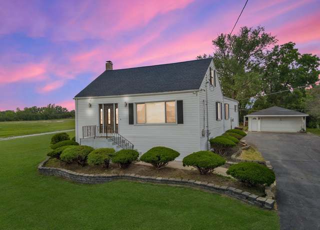 Property at 3340 W 177th St, Hazel Crest, IL 60429, 3 beds, 3 baths