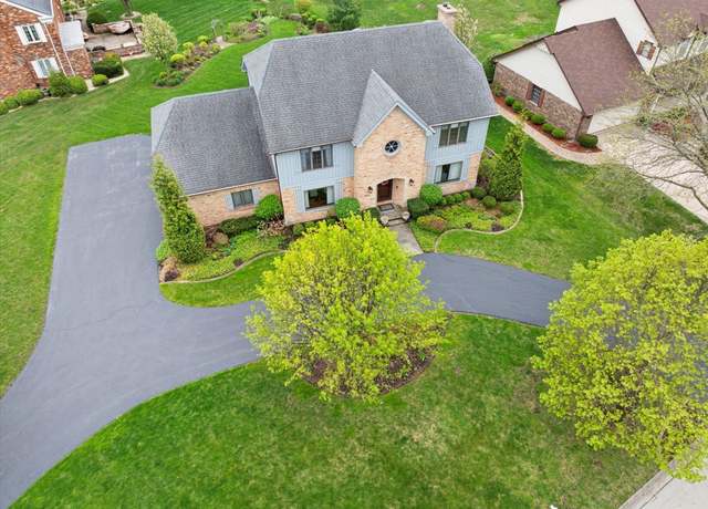 Property at 301 Hambletonian Dr, Oak Brook, IL 60523, 4 beds, 3.5 baths