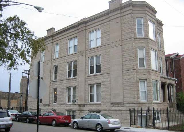 Property at 2701 W Congress Pkwy, Chicago, IL 60612, 14 beds, 5 baths