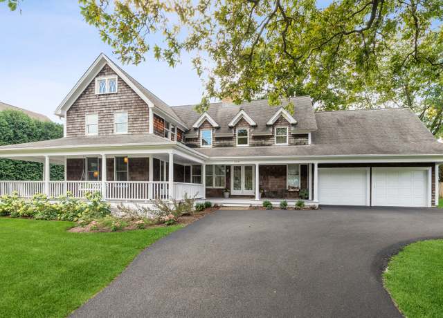 Property at 395 Spruce Ave, Lake Forest, IL 60045, 4 beds, 3.5 baths