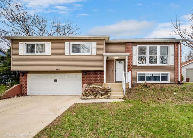 Property at 7300 Willow Ave, Woodridge, IL 60517, 4 beds, 2.5 baths