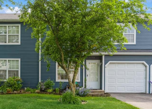 Property at 1994 Countryside Ln, Round Lake Beach, IL 60073, 3 beds, 1.5 baths