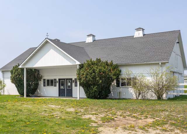 Property at 120 Grassmere Ct, North Barrington, IL 60010