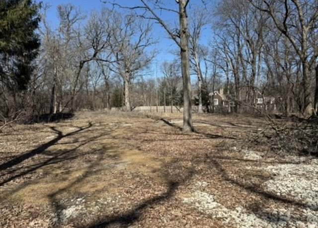 Property at 1302 N Green Bay Rd, Lake Forest, IL 60045