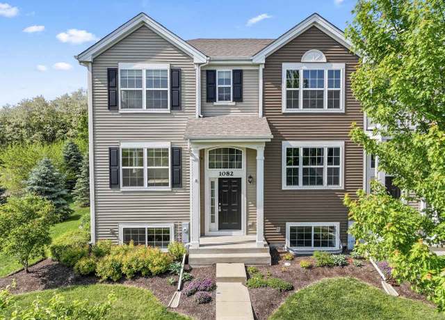Property at 1082 Piccolo Ln, Volo, IL 60073, 3 beds, 2.5 baths