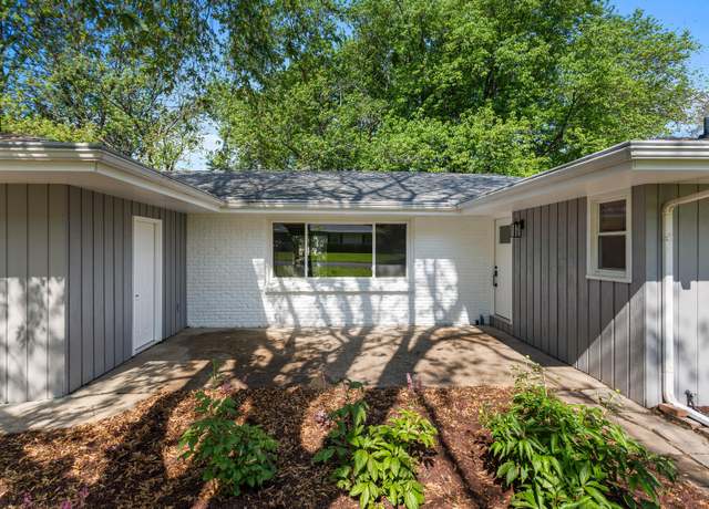 Property at 2705 Arlene Dr, Urbana, IL 61802, 3 beds, 2 baths