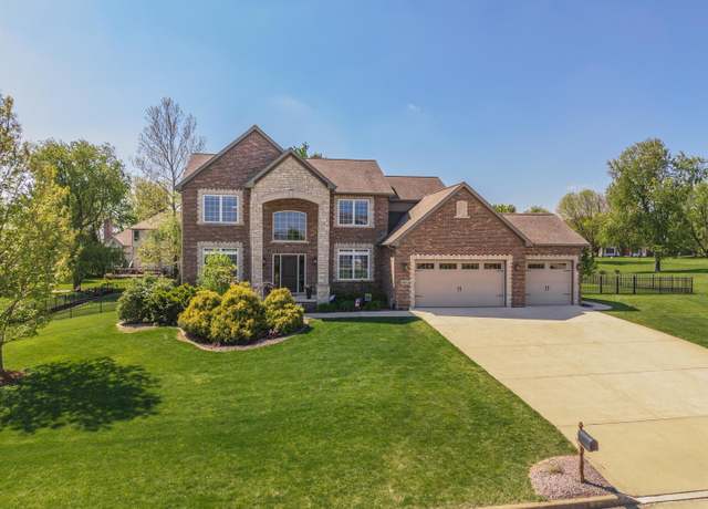 Property at 9760 Janel Dr, Bloomington, IL 61705, 5 beds, 4.5 baths