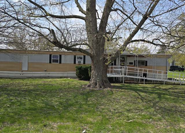 Property at 1745 N 3000 Rd E, Sheldon, IL 60966, 2 beds, 1 bath