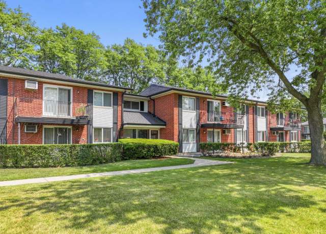 Property at 2319 E Olive St Unit 1D, Arlington Heights, IL 60004, 1 bed, 1 bath