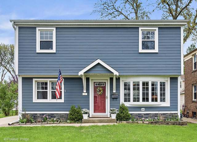 Property at 244 E 3rd St, Elmhurst, IL 60126, 5 beds, 2.5 baths