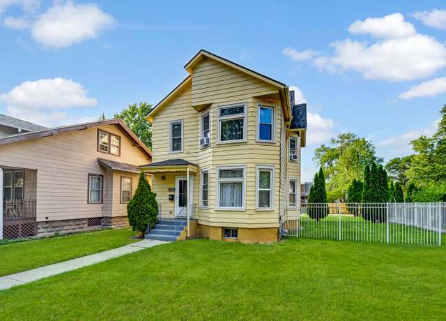 Property at 1904 High St, Blue Island, IL 60406, 3 beds, 2 baths