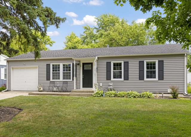 Property at 19 Briar Ln, Geneva, IL 60134, 3 beds, 1 bath