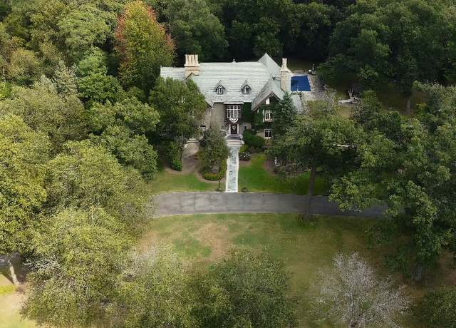 Property at 3505 Haweswood Dr, Crete, IL 60417, 7 beds, 8 baths