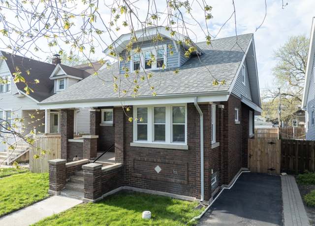 Property at 218 157th St, Calumet City, IL 60409, 5 beds, 3 baths