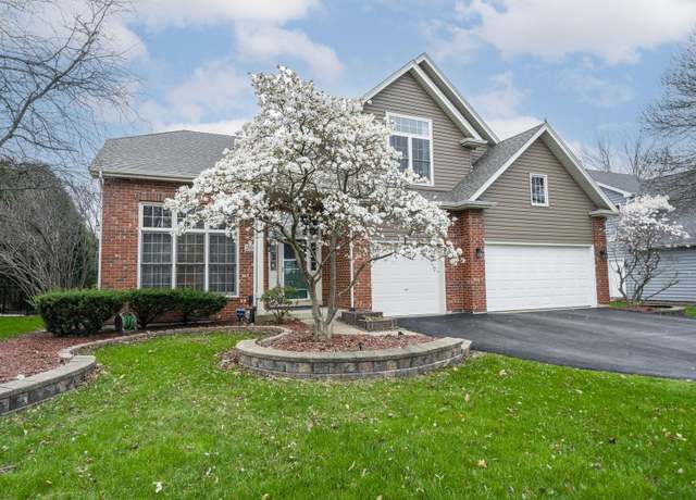 Property at 2008 Snow Creek Rd, Naperville, IL 60564, 4 beds, 3.5 baths