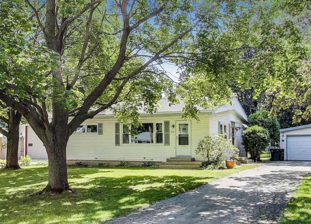 Property at 312 Douglas Rd, Batavia, IL 60510, 2 beds, 1 bath