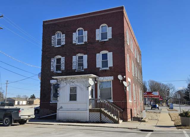 Property at 105 N Depot St, Somonauk, IL 60552, 12 beds, 10 baths