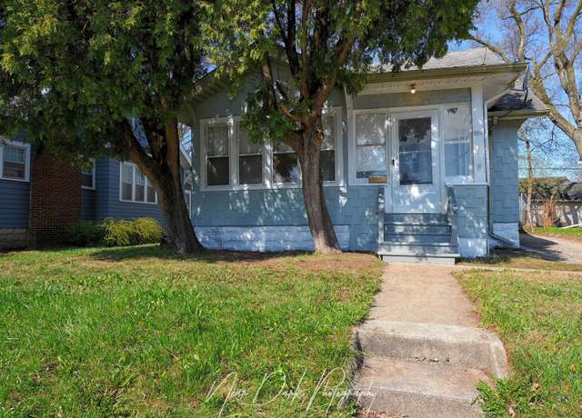 Property at 960 N Lewis Ave, Waukegan, IL 60085, 4 beds, 2.5 baths