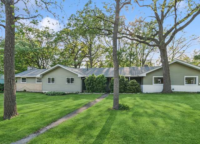 Property at 715 Root St, New Lenox, IL 60451, 3 beds, 2 baths