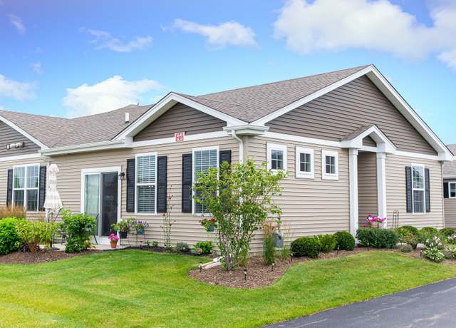 Property at 1638 Southern Cir, Pingree Grove, IL 60140, 2 beds, 2 baths