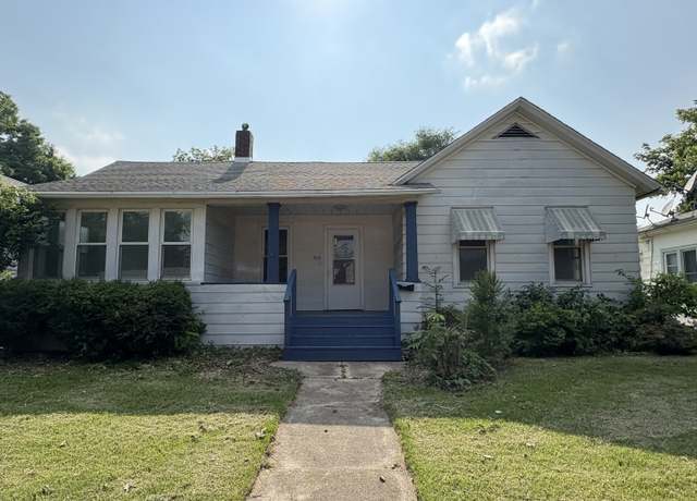 Property at 908 N Park St, Streator, IL 61364, 2 beds, 1 bath