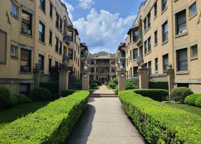 Property at 5520 S Cornell Ave Unit 3N, Chicago, IL 60637, 3 beds, 2 baths