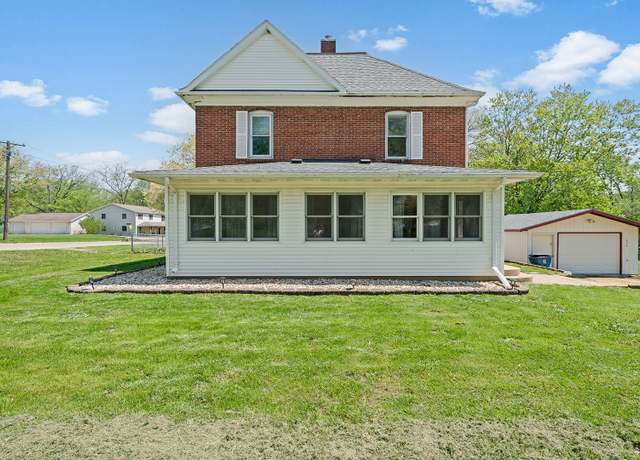 Property at 630 Willett Ave, Dixon, IL 61021, 3 beds, 1.5 baths