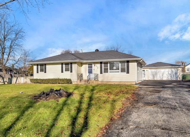 Property at 3019 Harris Dr, Joliet, IL 60431, 3 beds, 1.5 baths